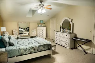 84 Barton St, Pawtucket, RI 02860 - Photo 11