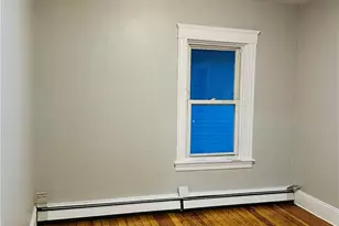 89 Columbine Ave, Pawtucket, RI 02861 - Photo 5