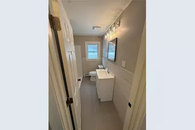 101 Farmland Road, Warwick, RI 02889 - Photo 11