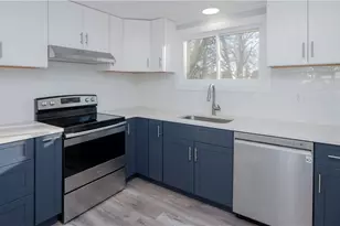 109 Haskins Ave, Tiverton, RI 02878 - Photo 9