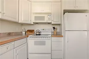 1 Ichabod Ln, Middletown, RI 02842 - Photo 37