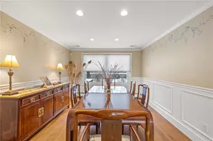 214 Meshanticut Valley Pkwy, Cranston, RI 02920 - Photo 13