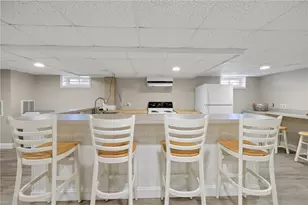 214 Meshanticut Valley Pkwy, Cranston, RI 02920 - Photo 35