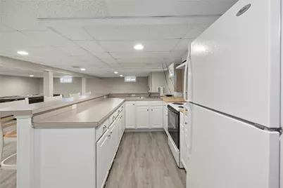 214 Meshanticut Valley Parkway, Cranston, RI 02920 - Photo 37