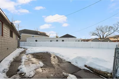 17 Ardway Avenue, Warwick, RI 02889 - Photo 3