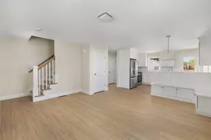 73 Pinehurst Ave, Warwick, RI 02889 - Photo 3