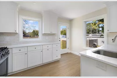 79 Pinehurst Avenue, Warwick, RI 02889 - Photo 5