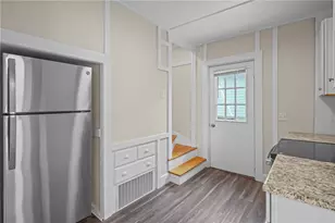 14 Pearl St, East Greenwich, RI 02818 - Photo 19