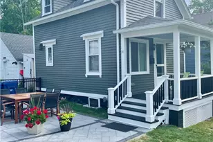 14 Pearl St, East Greenwich, RI 02818 - Photo 1