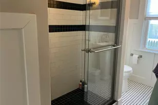 12 Caswell Ave, Newport, RI 02840 - Photo 5