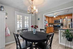 29 Buchanan St, Johnston, RI 02919 - Photo 9