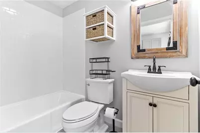 30 Brown Street #4, Narragansett, RI 02882 - Photo 3