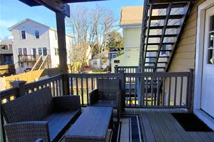 40 Simmons St, Newport, RI 02840 - Photo 17