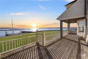 9 Hope St, Bristol, RI 02809 - Photo 3
