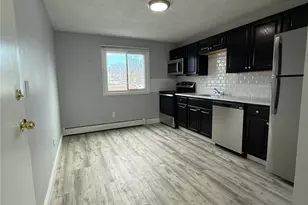 9 Melton St, Pawtucket, RI 02860 - Photo 3