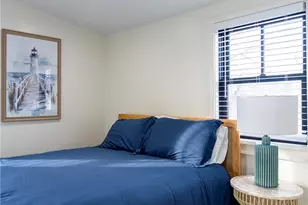 7 Dearborn St, Newport, RI 02840 - Photo 7