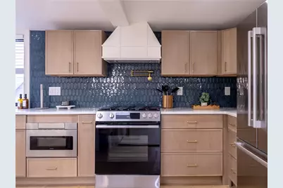 7 Dearborn Street #3, Newport, RI 02840 - Photo 1