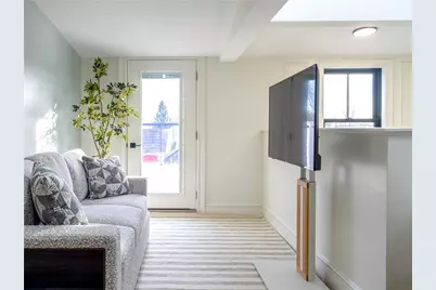 7 Dearborn Street #3, Newport, RI 02840 - Photo 5