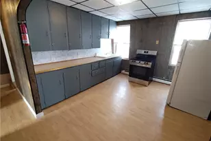 672 Providence St, West Warwick, RI 02893 - Photo 3