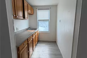 116 Lenox Ave, Providence, RI 02907 - Photo 13