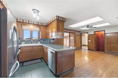 80 West View Avenue, Cranston, RI 02920 - Photo 13