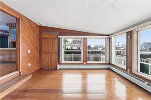 80 W View Ave, Cranston, RI 02920 - Photo 15