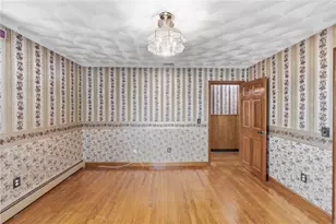 80 W View Ave, Cranston, RI 02920 - Photo 21