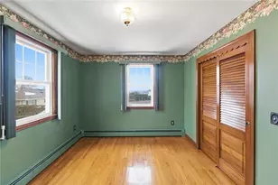 80 W View Ave, Cranston, RI 02920 - Photo 23