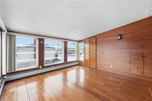 80 W View Ave, Cranston, RI 02920 - Photo 17