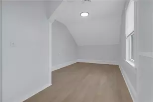 131 Wendell St, Providence, RI 02909 - Photo 3