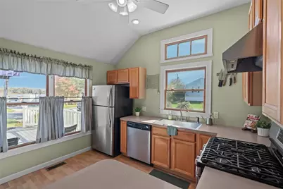 4 Read Avenue, Warren, RI 02885 - Photo 11