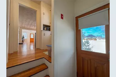 28 Burgess Drive, Warwick, RI 02886 - Photo 5