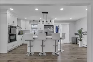 30 S Bennett Dr, Johnston, RI 02919 - Photo 7