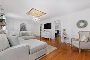 34 N Country Club Dr, Warwick, RI 02888 - Photo 17