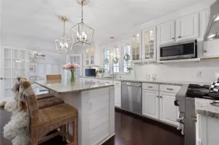 34 N Country Club Dr, Warwick, RI 02888 - Photo 7