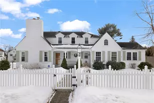 34 N Country Club Dr, Warwick, RI 02888 - Photo 1