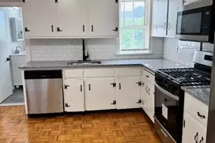 40 Bourne St, Bristol, RI 02809 - Photo 7