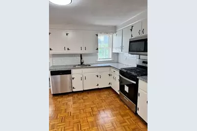 40 Bourne Street #2, Bristol, RI 02809 - Photo 5