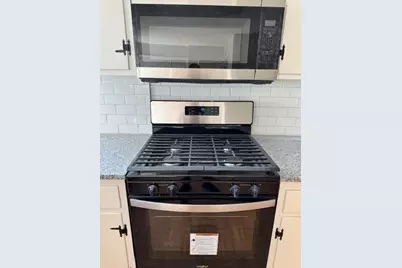 40 Bourne Street #2, Bristol, RI 02809 - Photo 3