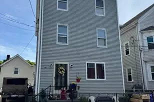40 Bourne St, Bristol, RI 02809 - Photo 25