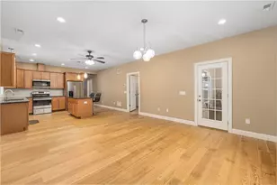 550 Wakefield St, West Warwick, RI 02893 - Photo 7