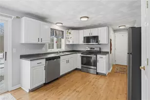 65 Rolling Meadows Rd, Burrillville, RI 02859 - Photo 17