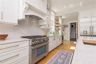 10 Coulter St, Jamestown, RI 02835 - Photo 19