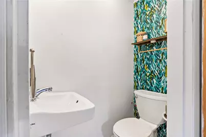 48 Rowe Avenue, Warwick, RI 02889 - Photo 19