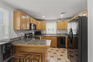 135 Seamans St, Providence, RI 02905 - Photo 13