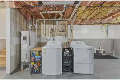 135 Seamans Street #2, Providence, RI 02905 - Photo 37