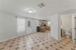 135 Seamans St, Providence, RI 02905 - Photo 9