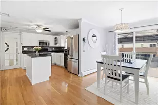 21 Sarah Ln, Warwick, RI 02889 - Photo 5