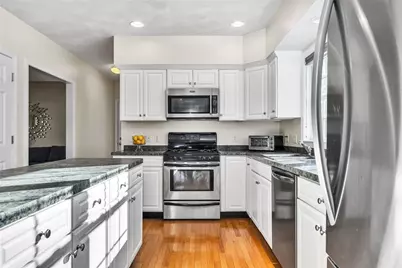 30 Crest Avenue, Narragansett, RI 02882 - Photo 9