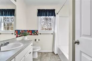 30 Crest Ave, Narragansett, RI 02882 - Photo 25